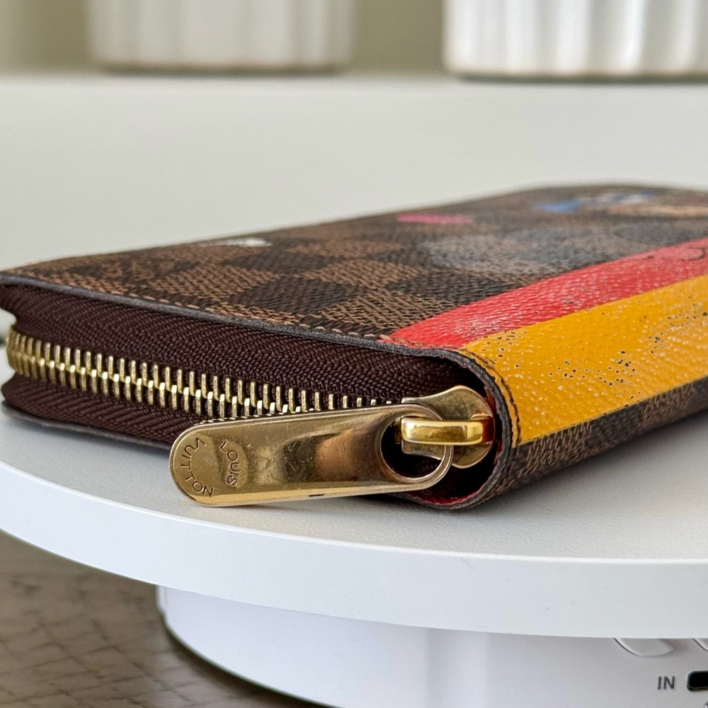 Louis Vuitton Limited Edition Damier Ebene Canvas Zip Around Wallet - Picture 10 of 16